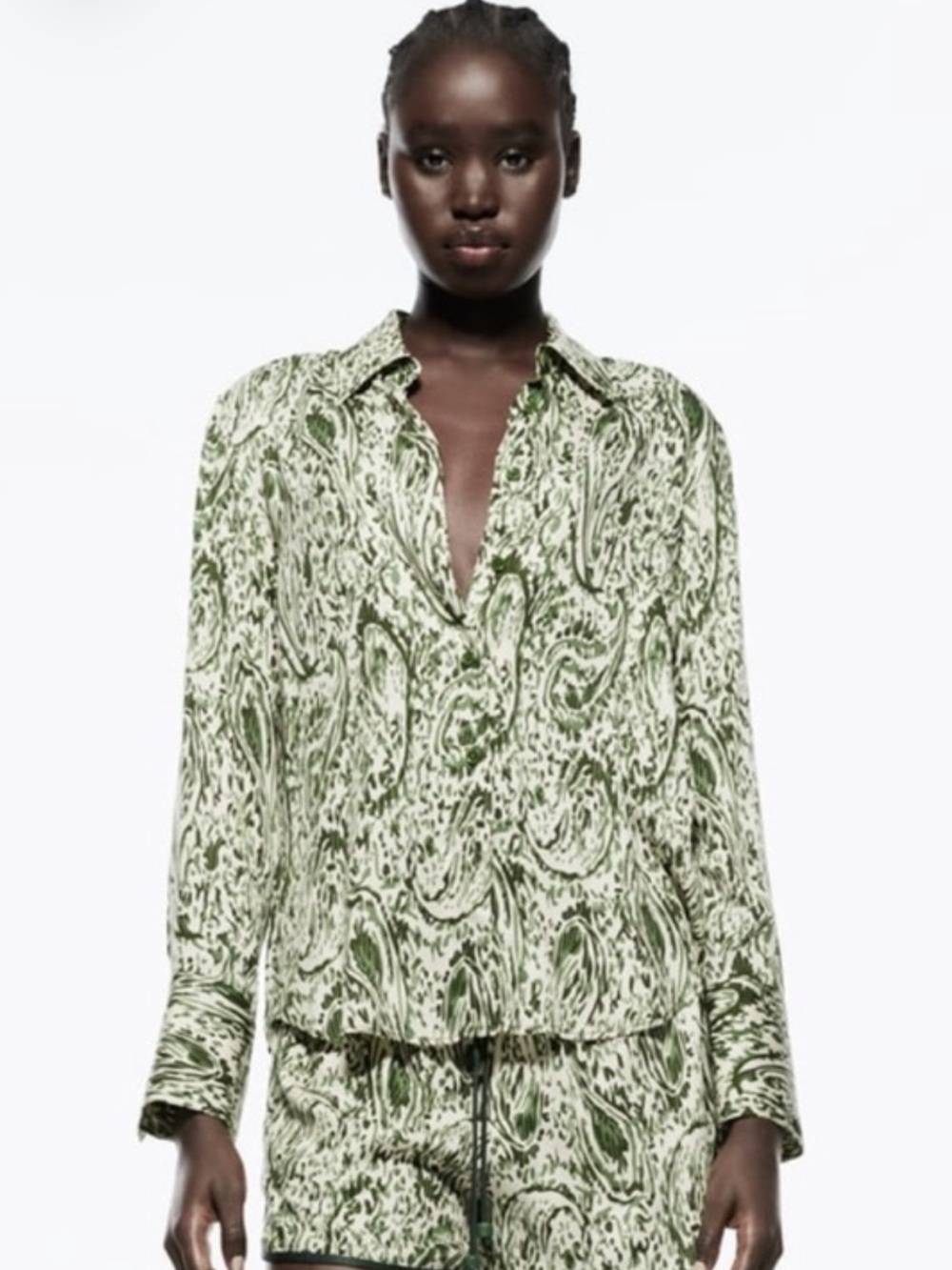 Zara satin effect green paisley blouse button up shirt sz small women’s